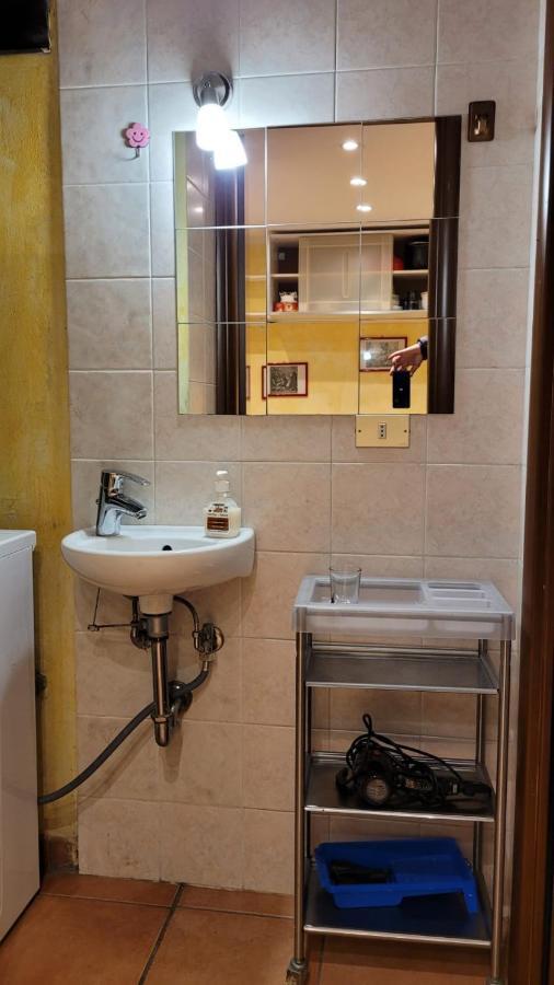 Porta Romana Small Studio Apartment *